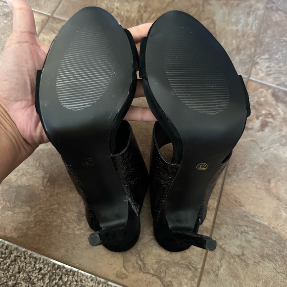 Black mule - Picture 4 of 8